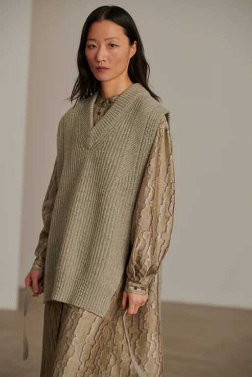 Costa Knit Vest - Mottled Grey