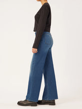 Load image into Gallery viewer, DL1961 Hepburn Wide 32&quot; Jeans - Orlena
