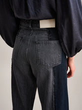 Load image into Gallery viewer, Bellerose Poker Jeans - Used Black
