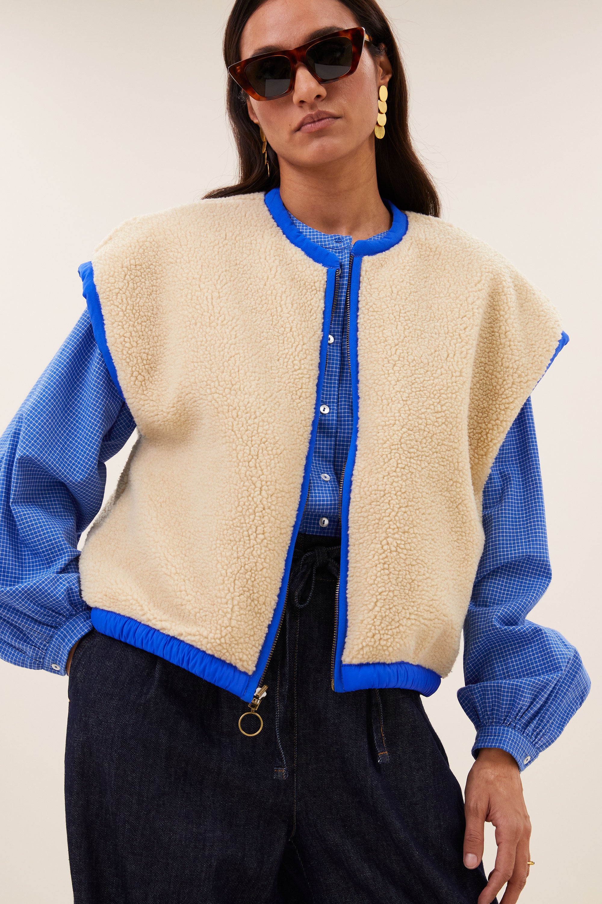 Gio Sleeveless Jacket - Kingsblue