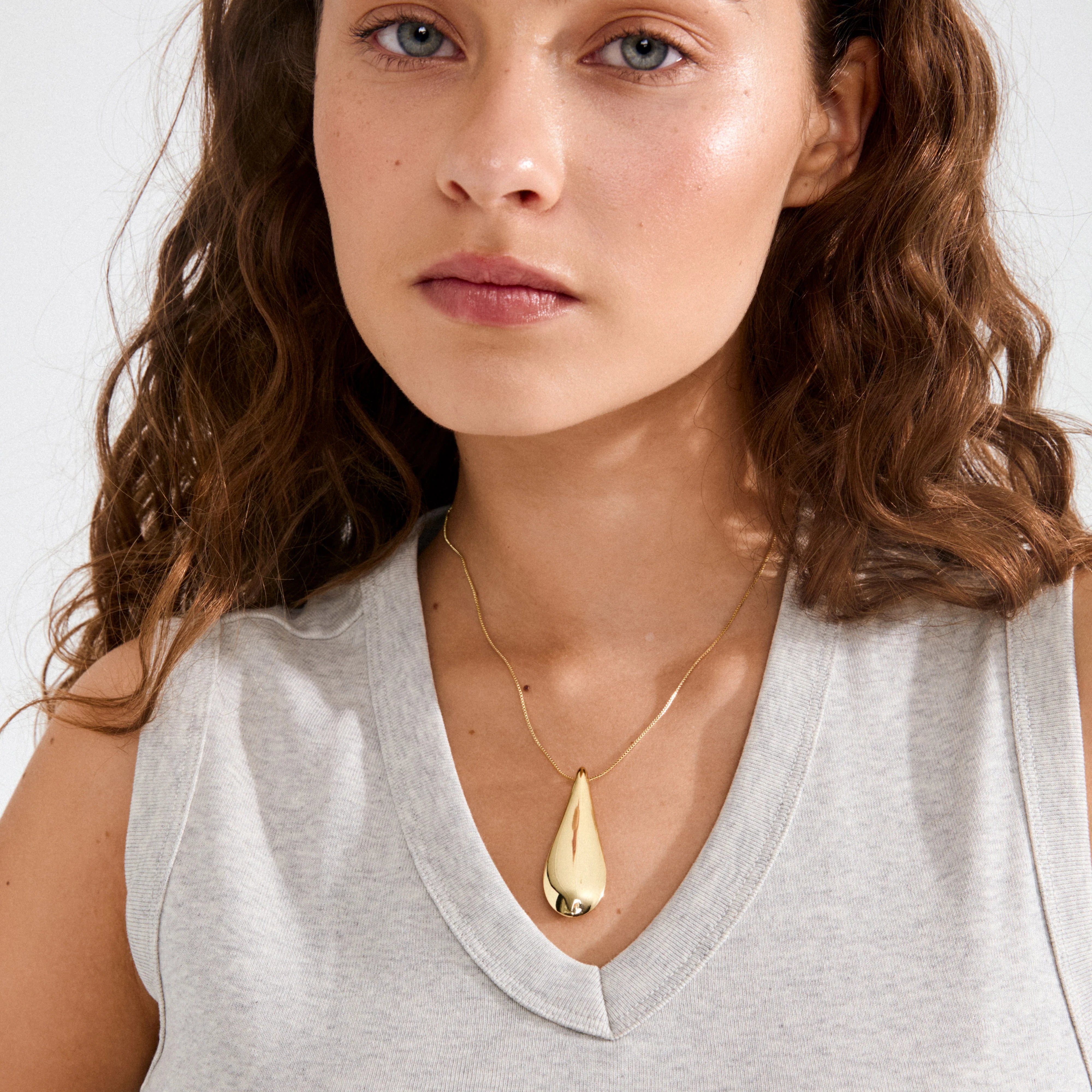 Alma Necklace - Gold