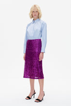 Load image into Gallery viewer, Baum Und Pferdgarten Milla Shirt - Brunnera Blue
