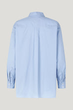 Load image into Gallery viewer, Baum Und Pferdgarten Milla Shirt - Brunnera Blue
