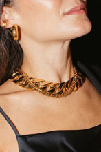 Load image into Gallery viewer, Anisa Sojka Mini Chain Link Necklace - Gold
