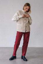 Load image into Gallery viewer, Labdip Barney Sherpa Gilet - Cream
