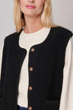 Load image into Gallery viewer, Labdip Barney Sherpa Gilet - Black
