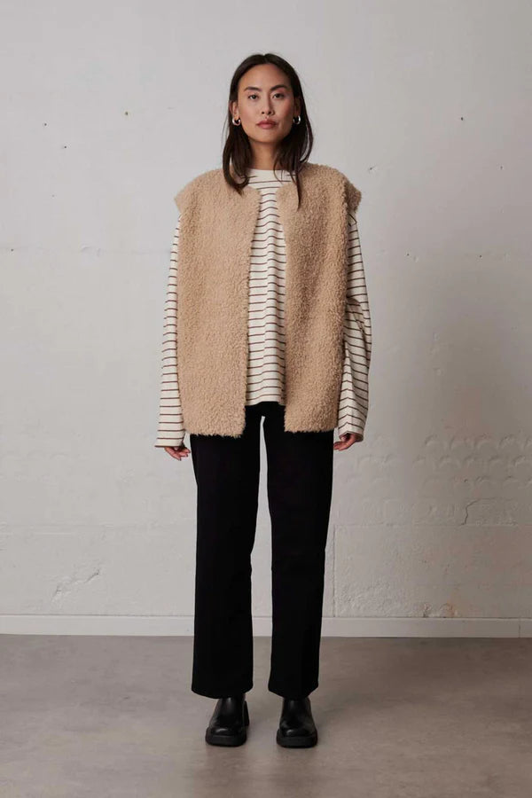 Labdip Baxter Shearling Gilet - Latte
