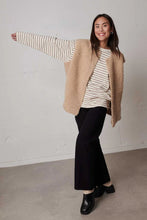 Load image into Gallery viewer, Labdip Baxter Shearling Gilet - Latte
