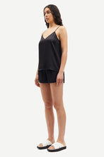 Load image into Gallery viewer, Samsoe Samsoe Samanon Shorts - Black
