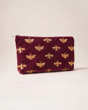 Load image into Gallery viewer, Elizabeth Scarlett Honey Bee Everyday Pouch - Plum
