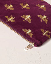 Load image into Gallery viewer, Elizabeth Scarlett Honey Bee Everyday Pouch - Plum
