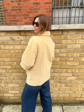 Load image into Gallery viewer, Molliolli Moia Jacket - Yellow

