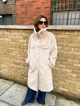 Load image into Gallery viewer, Molliolli Coco Coat - Beige
