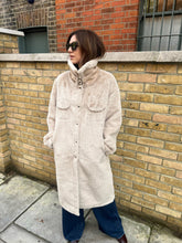 Load image into Gallery viewer, Molliolli Coco Coat - Beige
