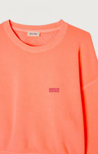 Load image into Gallery viewer, American Vintage Izubird Sweatshirt - Orange Fluo
