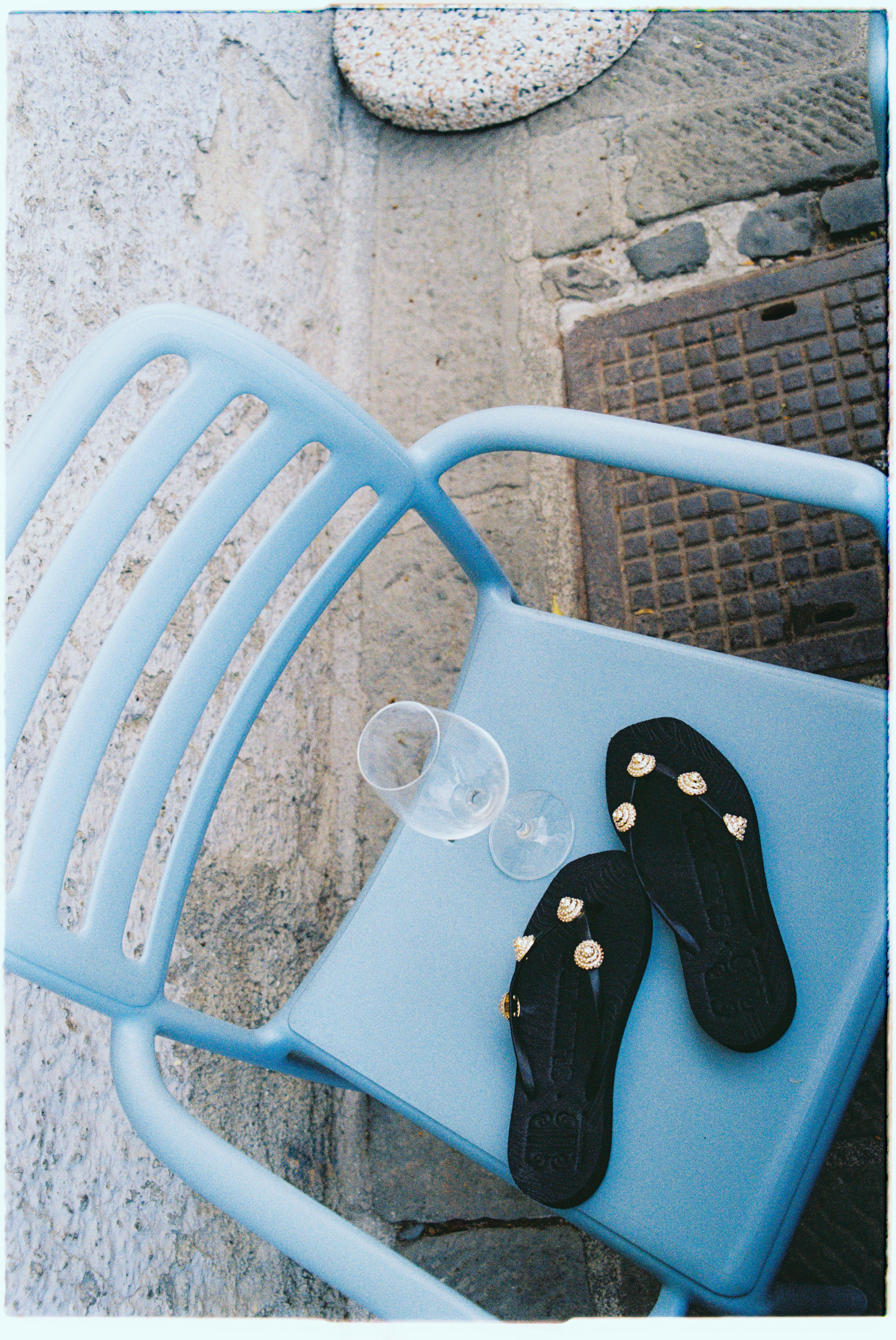 Tapered Pearl Formentera Flip Flop - Black