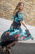 Load image into Gallery viewer, Hope &amp; Ivy The Sarah Dress
