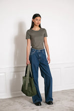Load image into Gallery viewer, Blanche Wayne Box Jeans - Mid Blue
