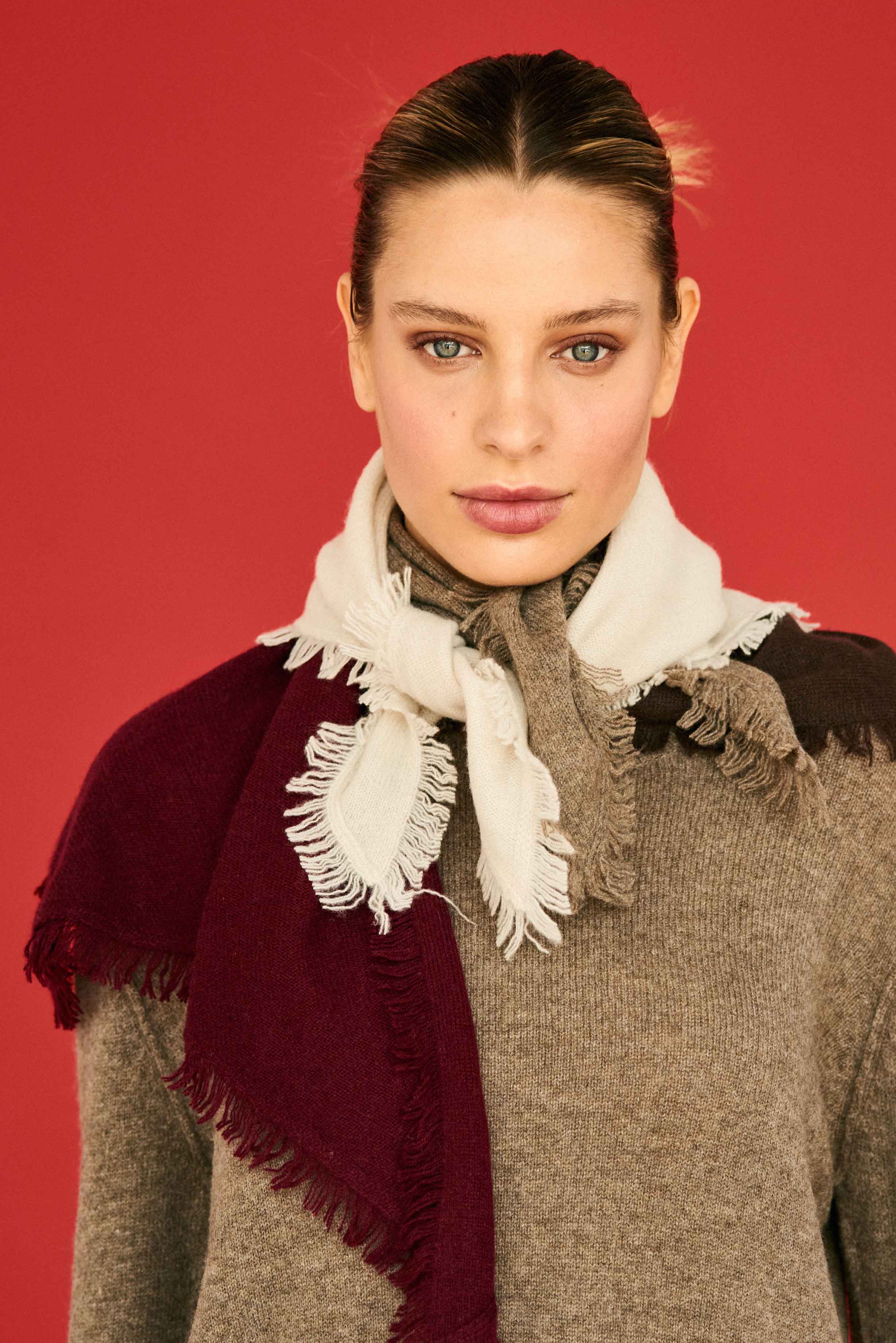 Distressed Triangle Scarf - Burgundy