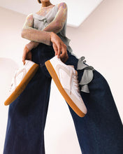Load image into Gallery viewer, 0-105 Nova BG WHT Polish Trainers
