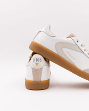 Load image into Gallery viewer, 0-105 Nova BG WHT Polish Trainers
