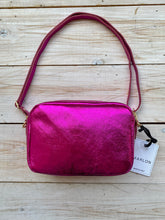 Load image into Gallery viewer, Marlon Bryan Medium Zip Bag
