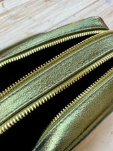 Load image into Gallery viewer, Marlon Bryan Medium Zip Bag
