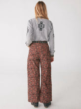 Load image into Gallery viewer, Maison Hotel Luisa Trousers - Black Forest
