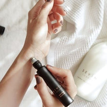 Load image into Gallery viewer, Sevin Perfume Oil - Marble Black
