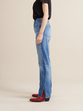 Load image into Gallery viewer, Bellerose Poundy Jeans - Vintage Mid Blue
