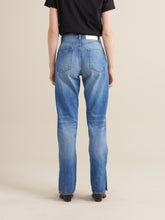 Load image into Gallery viewer, Bellerose Poundy Jeans - Vintage Mid Blue
