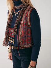 Load image into Gallery viewer, Maison Hotel Pepe Vest - Western Red
