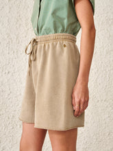 Load image into Gallery viewer, Bellerose Figui Shorts - Khaki
