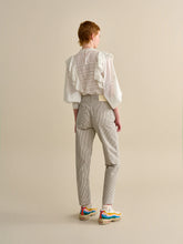 Load image into Gallery viewer, Bellerose Perkins Jeans - Lt Stone Wash
