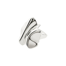 Load image into Gallery viewer, Pilgrim Em Wavy Statement Ring - Silver
