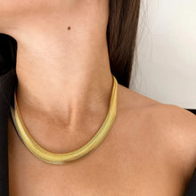 Load image into Gallery viewer, Anisa Sojka Flat Snake Necklace - Gold
