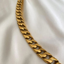 Load image into Gallery viewer, Anisa Sojka Mini Chunky Chain Necklace - Gold
