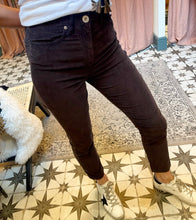 Load image into Gallery viewer, Denim Studio Colette Classic Cord
