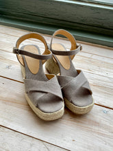 Load image into Gallery viewer, Castaner Thea Jute Espadrilles - 8cm - Grey
