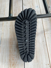 Load image into Gallery viewer, Genuins Galia Leather Sandals - Black
