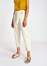Load image into Gallery viewer, Essentiel Antwerp Benim Jeans - Ecru
