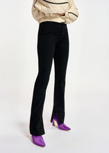 Load image into Gallery viewer, Essentiel Antwerp Cava Jeans
