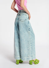 Load image into Gallery viewer, Essentiel Antwerp Das Jeans - Light Blue
