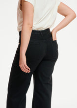 Load image into Gallery viewer, Essentiel Antwerp Dew Jeans - Black
