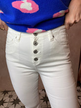 Load image into Gallery viewer, Denim Studio Camille Drill Trousers - Ecru
