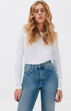 Load image into Gallery viewer, American Vintage Sonoma Long Sleeve T-Shirt - White

