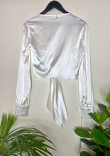 Load image into Gallery viewer, Patrizia Pepe Cropped Tie Shirt - Sand White
