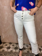 Load image into Gallery viewer, Denim Studio Camille Drill Trousers - Ecru
